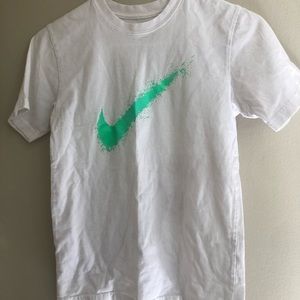 youth nike t-shirt